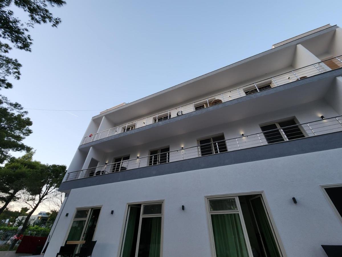 Sea Front Villa Влёра Экстерьер фото