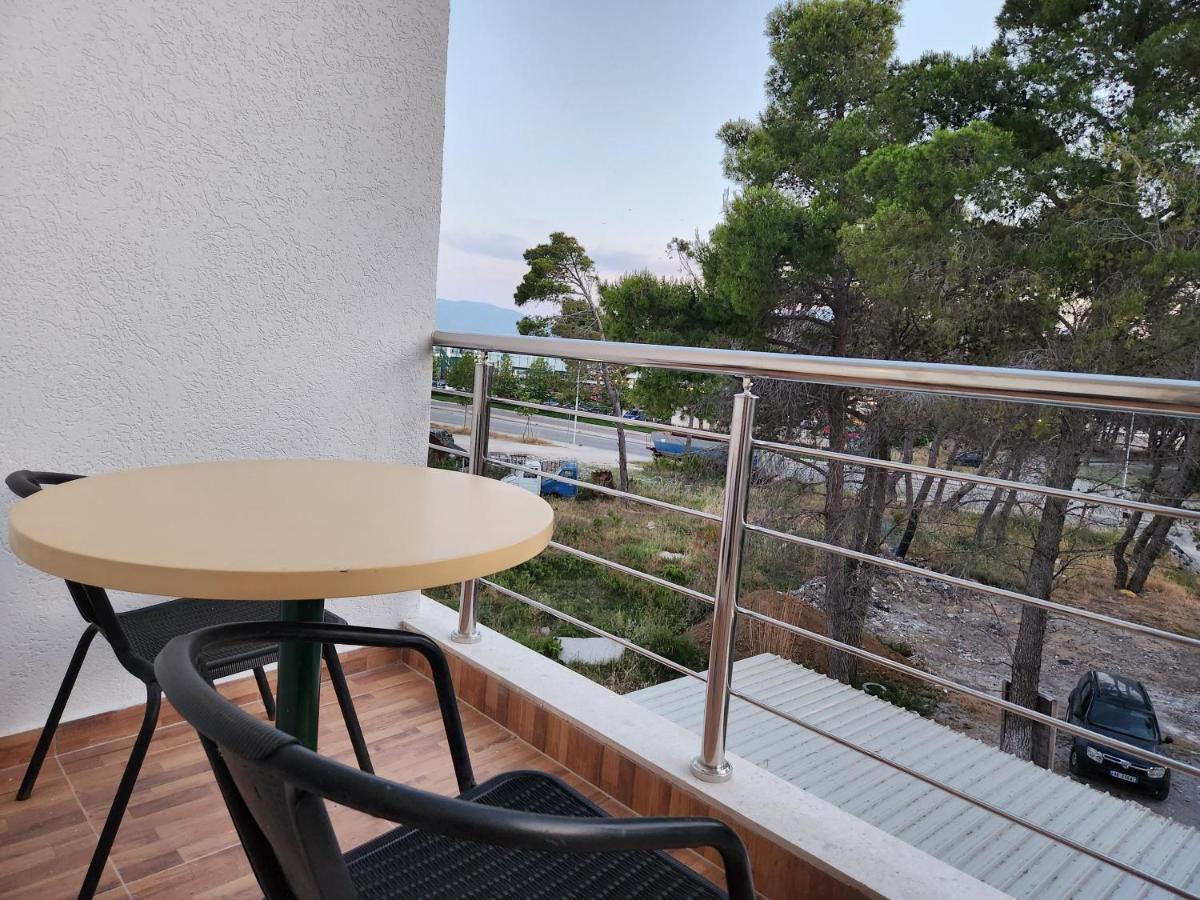 Sea Front Villa Влёра Экстерьер фото