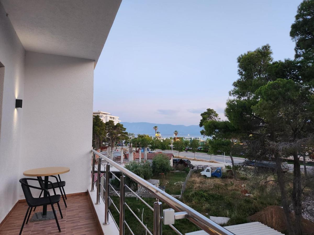 Sea Front Villa Влёра Экстерьер фото